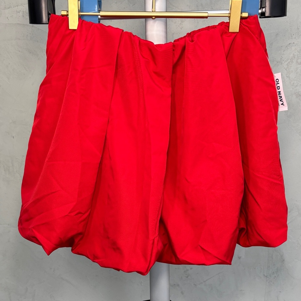 Old Navy Vibrant Red Women's Skorts